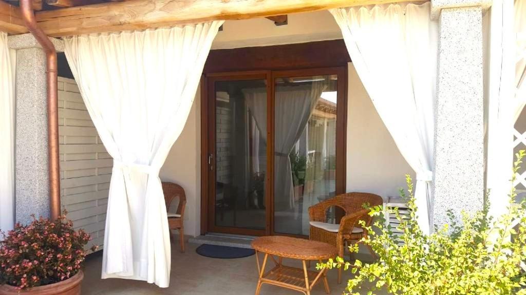 Case Vacanze Nioleo - Apartments And Pool 西尼斯科拉 外观 照片